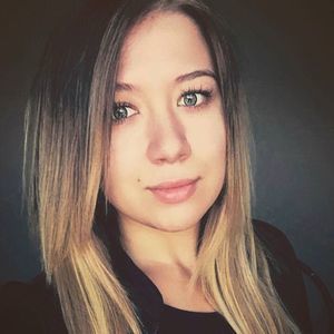 Meet your Posher, Gabriela